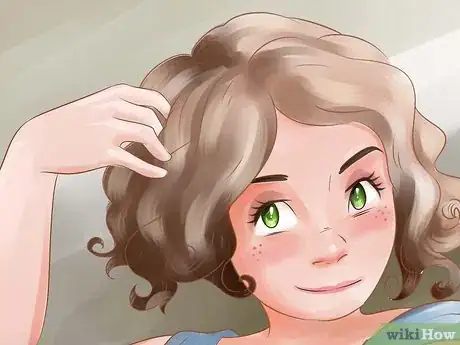 Image intitulée Cut Your Own Curly Hair Step 7