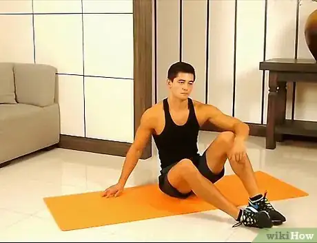 Image intitulée Do a Diamond Pushup Step 1