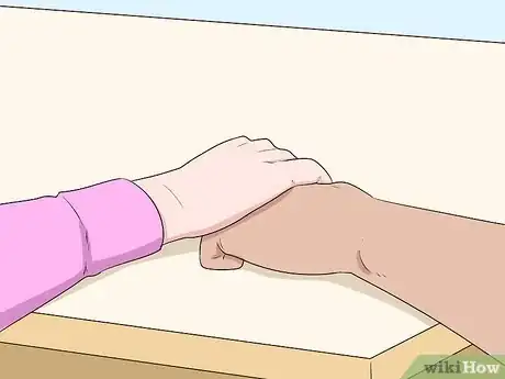Image intitulée Kiss Your Boyfriend for the First Time Step 8