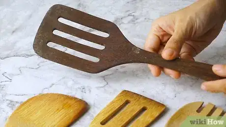 Image intitulée Clean and Disinfect Wooden Cooking Utensils Step 9