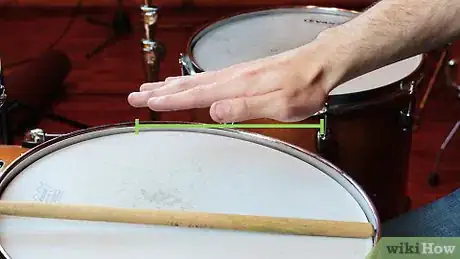 Image intitulée Hold a Drumstick Step 1