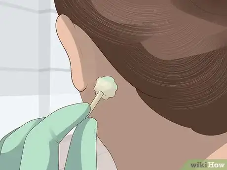 Image intitulée Bleach Your Hair Step 5