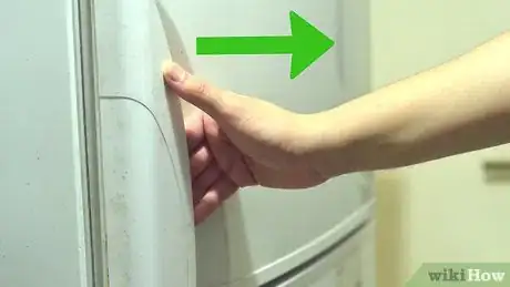 Image intitulée Blow Smoke from Your Mouth Without Using a Cigarette Step 1