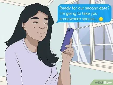 Image intitulée What Does the Moon Emoji Mean Step 5