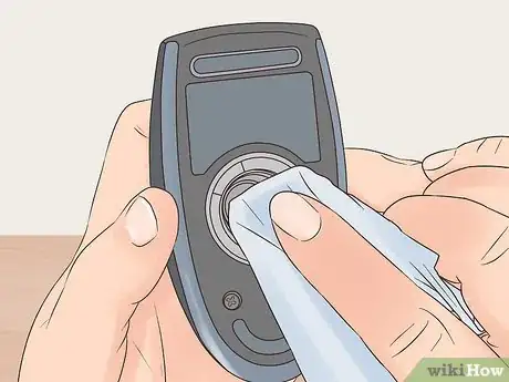 Image intitulée Clean a Computer Mouse Step 17