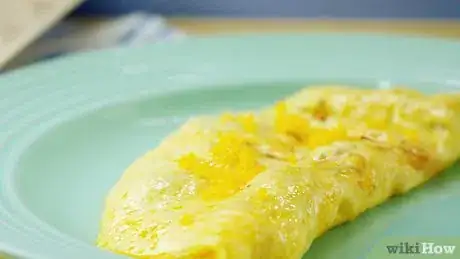 Image intitulée Cook an Omelette Step 8