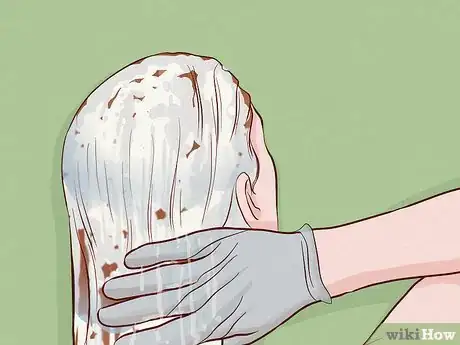Image intitulée Remove Semi Permanent Hair Dye in One Day Step 8