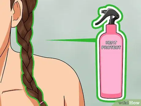 Image intitulée Crimp Your Hair With a Straightener Step 6