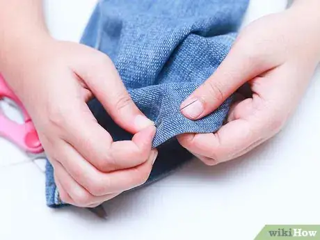 Image intitulée Fix Ripped Jeans Step 7