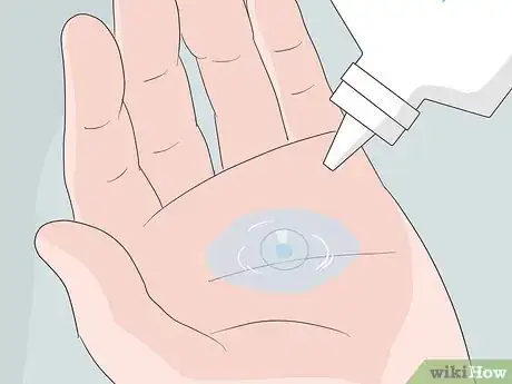 Image intitulée Put in Contact Lenses Step 4