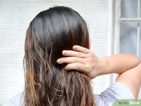 Image intitulée Use Lemon Juice to Lighten Hair Step 3