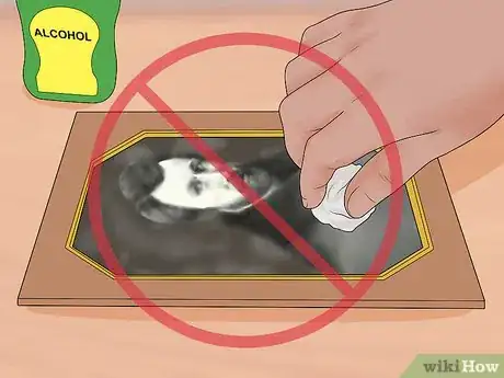 Image intitulée Clean Old Photos Step 10