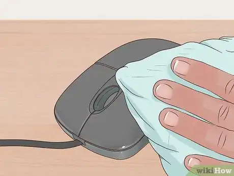 Image intitulée Clean a Computer Mouse Step 23