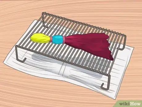 Image intitulée Tie Dye a Shirt the Quick and Easy Way Step 7