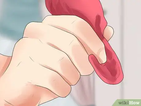 Image intitulée Use a Female Condom Step 8