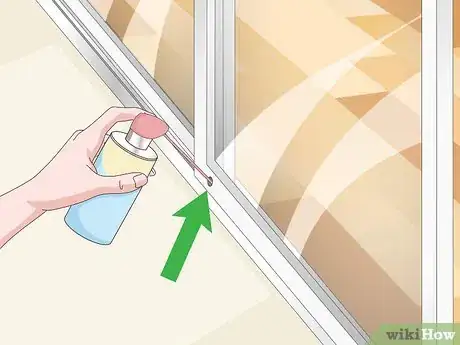 Image intitulée Clean Sliding Glass Door Tracks Step 15