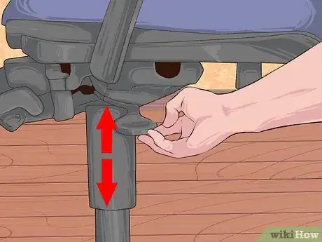 Image intitulée Fix a Sinking Desk Chair Step 2