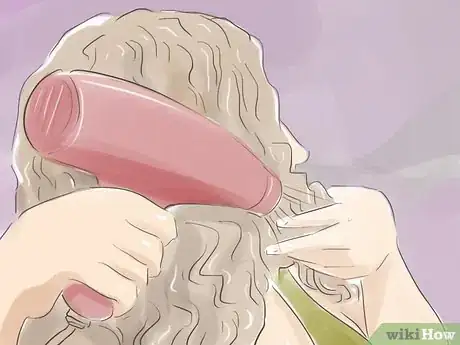 Image intitulée Wash Curly Hair Step 12