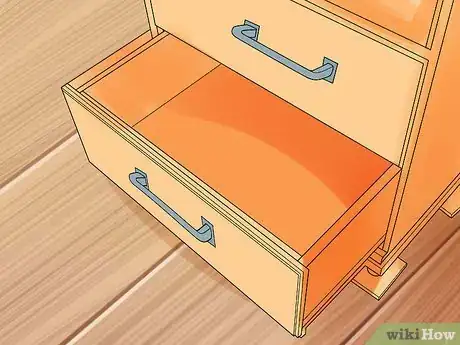 Image intitulée Arrange Bedroom Furniture Step 8