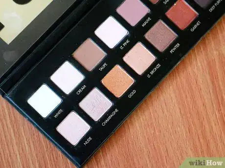 Image intitulée Do Eye Makeup for Blue Eyes Step 2