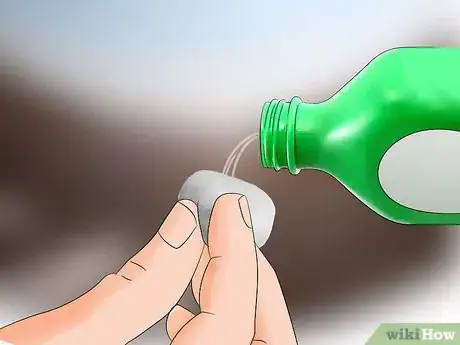 Image intitulée Remove Sap from Clothes Step 3