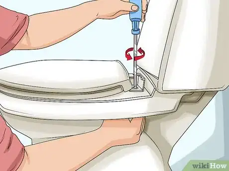 Image intitulée Remove a Toilet Seat Step 3