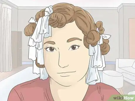 Image intitulée Get Curly Hair Without a Perm Step 5