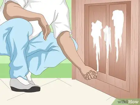 Image intitulée Remove Acrylic Paint from Wood Step 11