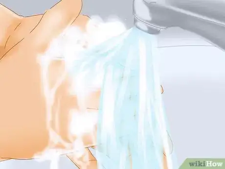 Image intitulée Treat a Skin Flap or Abrasion During First Aid Step 1