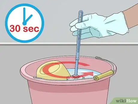 Image intitulée Clean a Toilet Brush Step 3