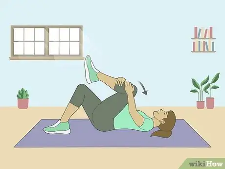 Image intitulée Crack Your Lower Back Step 11