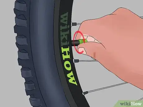 Image intitulée Let Air Out of a Tire Step 7