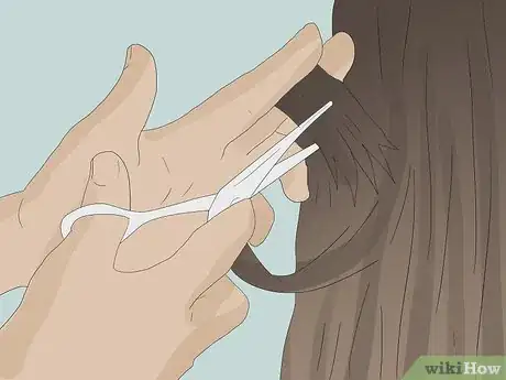 Image intitulée Hide Your Scalp when Parting Thin Hair Step 13