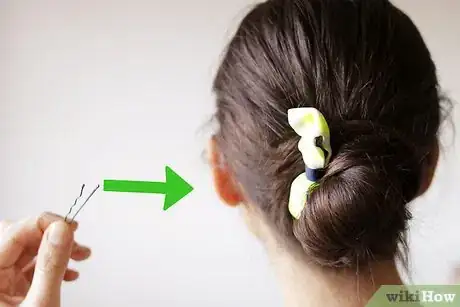 Image intitulée Make a Bun Step 31