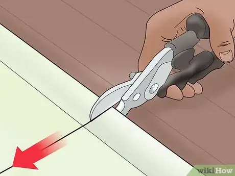Image intitulée Cut Vinyl Siding Step 4