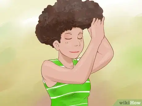 Image intitulée Cut Your Own Curly Hair Step 6