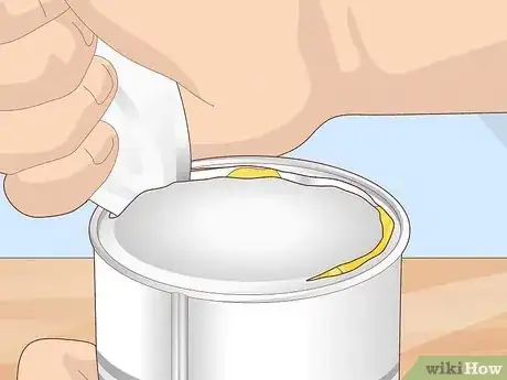 Image intitulée Open a Can Without a Can Opener Step 5