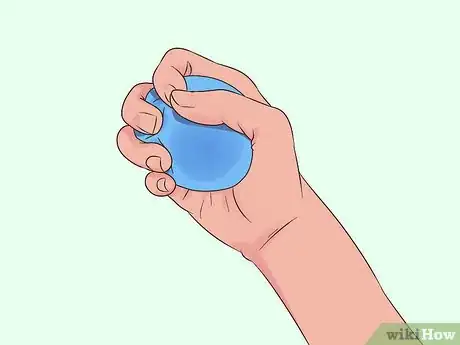 Image intitulée Prevent Hand Pain from Excessive Writing Step 17