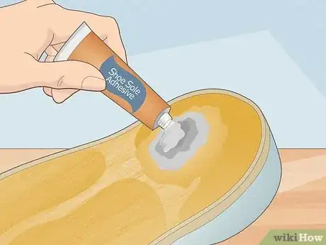 Image intitulée Repair a Shoe Sole Step 17