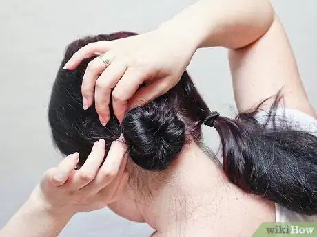 Image intitulée Do Space Buns Step 17