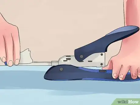 Image intitulée Open a Bostitch Heavy Duty Stapler Step 4