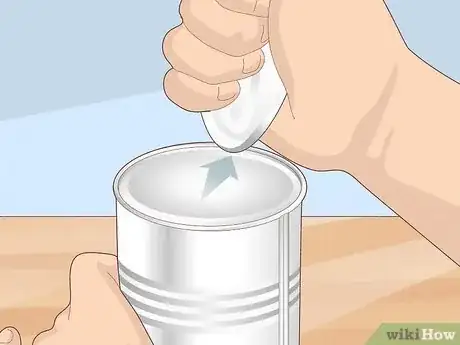 Image intitulée Open a Can Without a Can Opener Step 2