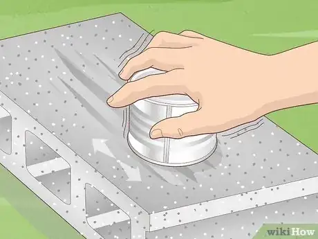 Image intitulée Open a Can Without a Can Opener Step 15