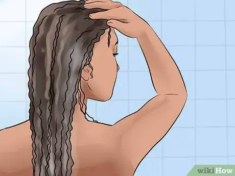 Image intitulée Go from Relaxed Hair to Natural Step 1