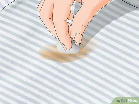 Image intitulée Remove Sap from Clothes Step 4