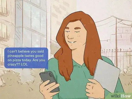Image intitulée Get Attention from a Guy over Text Step 1