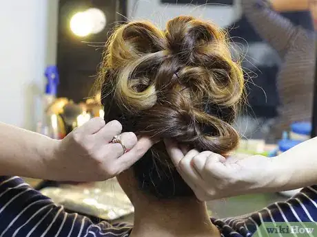 Image intitulée Style Medium Length Hair Step 5