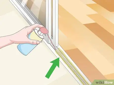 Image intitulée Clean Sliding Glass Door Tracks Step 13