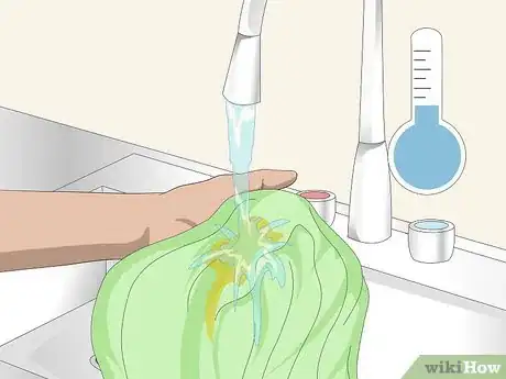 Image intitulée Get Cat Urine Smell Out of Clothes Step 2