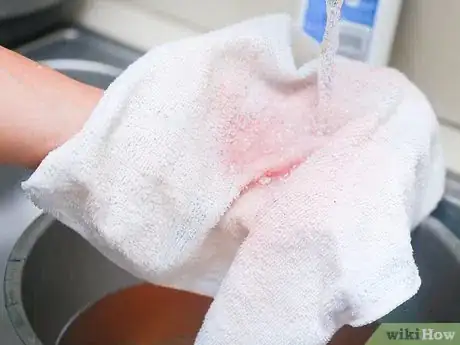 Image intitulée Remove Dry Red Wine Stains from Cotton Step 12